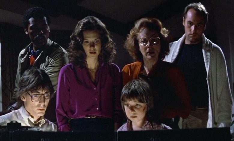 the 1982 movie poltergeist used real skeletons as - tymoff